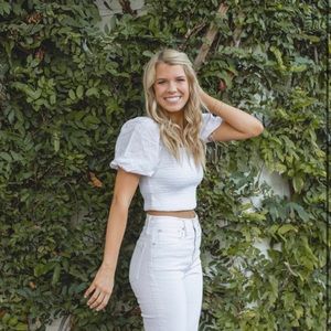 Meet your Posher, Eliana